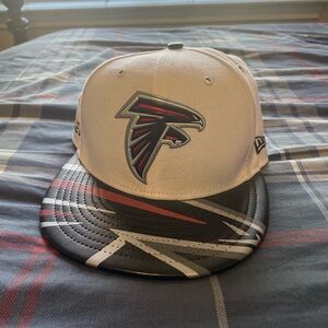 Atlanta Falcons Exclusive Metallic Cap
